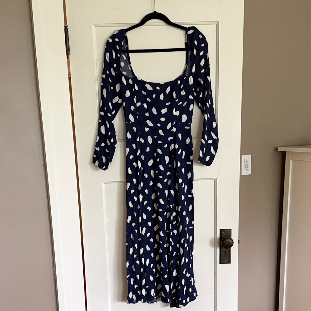 Reformation Navy Blue Scoop Neck Midi Dress with White Abstract Print